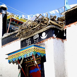 Opening Door, Shigatse