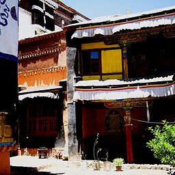 Courtyard of Colour, Lhasa