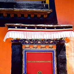 Locked Door,Lhasa