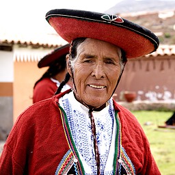 Weaver at Chinchero, Peru