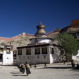 Women with Baskets, Gyantse